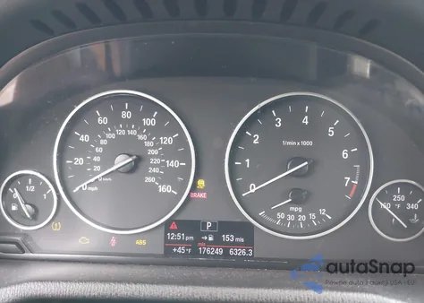 2013 BMW X3 xDrive28I z USA, uszkodzony, nr VIN 5UXWX9C56D0A08855